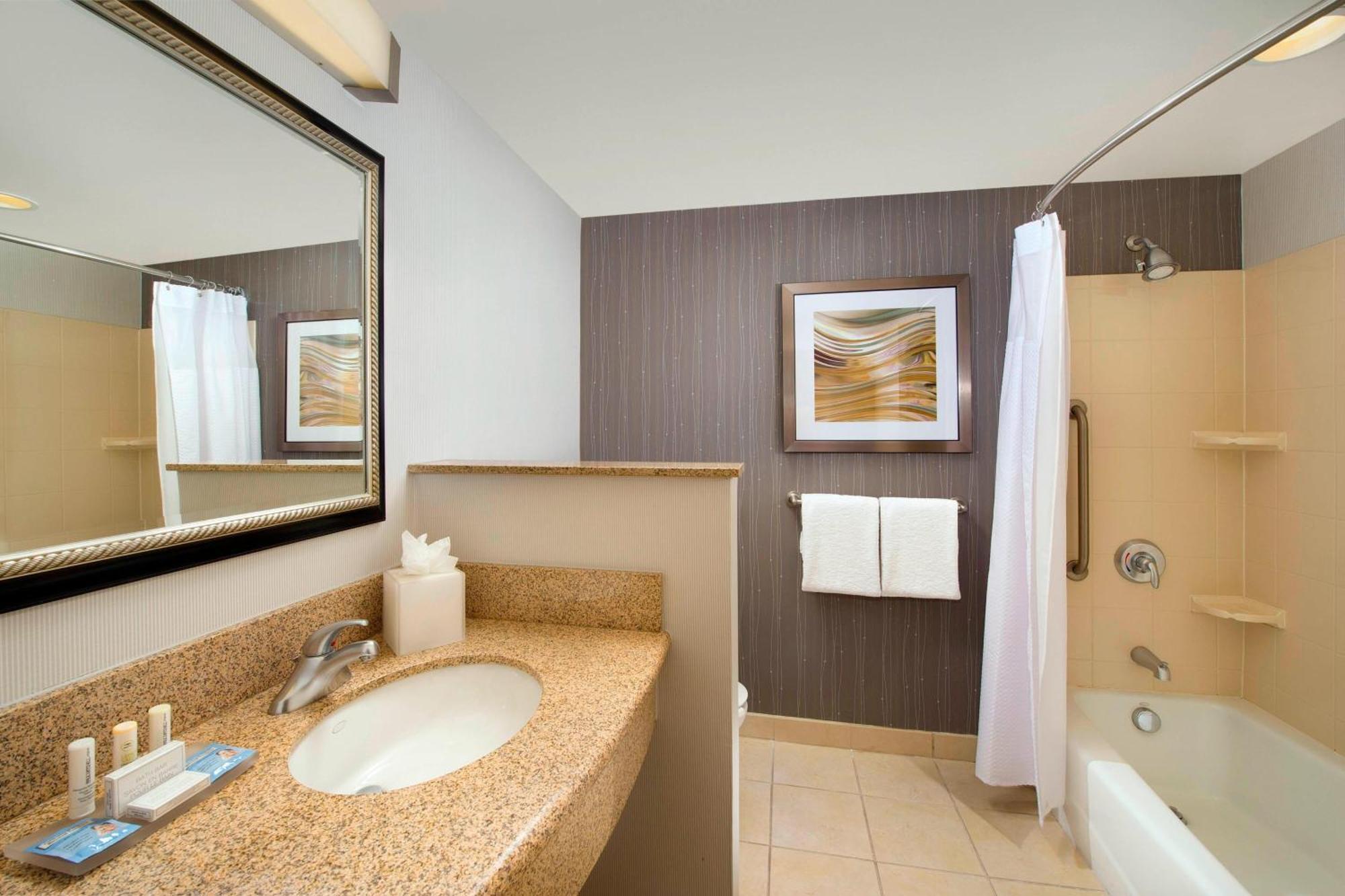 Courtyard By Marriott San Antonio Seaworld/Lackland Exterior photo