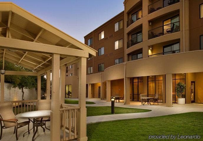 Courtyard By Marriott San Antonio Seaworld/Lackland Exterior photo
